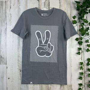 Dutch Bros Coffee Brothers Peace Sign Grey Logo Top Tee Shirt T-Shirt small